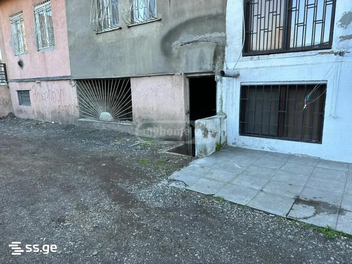 Commercial Space For Sale. Isani, 2 of 4