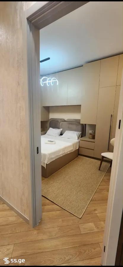 2 Room Flat Daily Rent. Mukhiani view 2