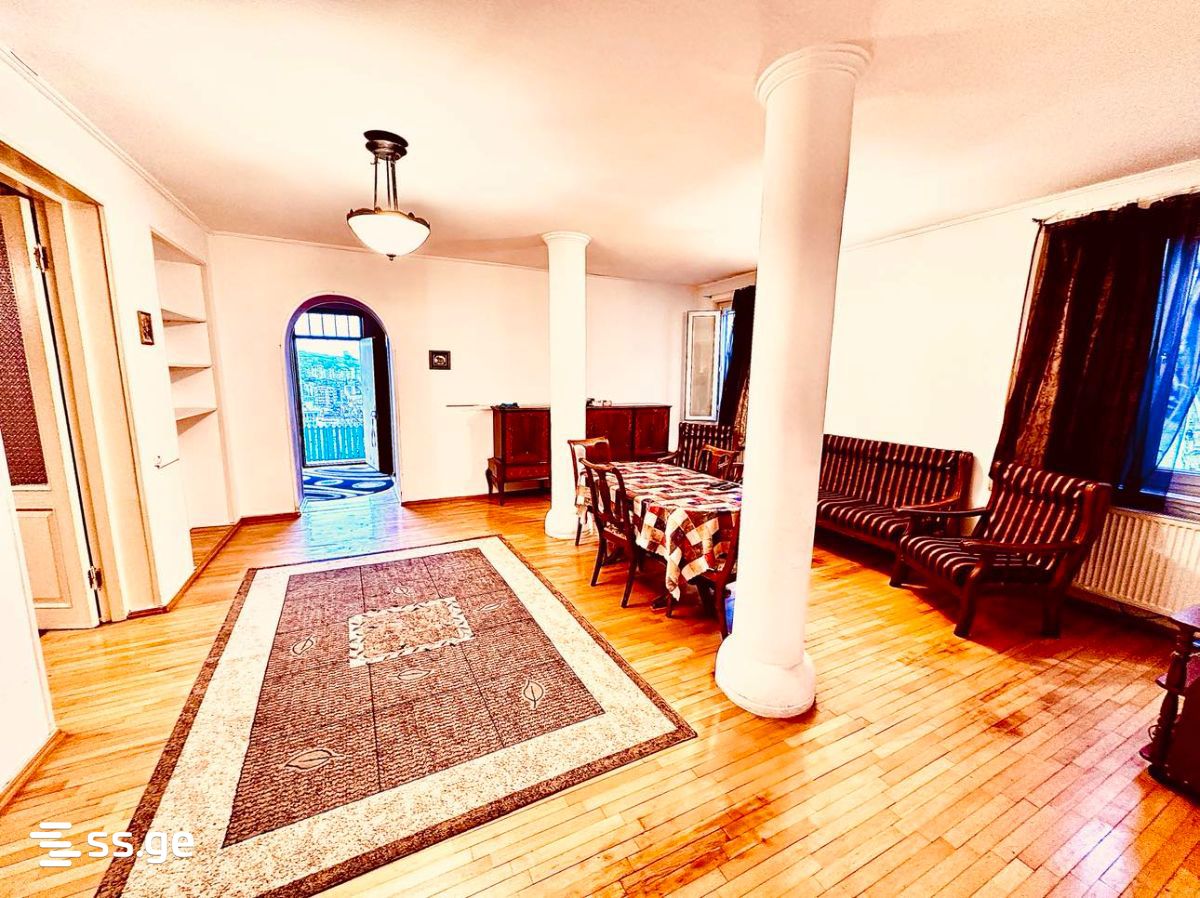 4 Room Private House For Rent. Vake, 2 of 4