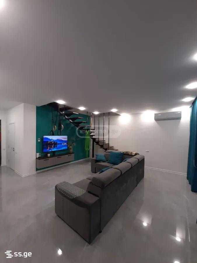 Продажа 4-комната Квартира view 9