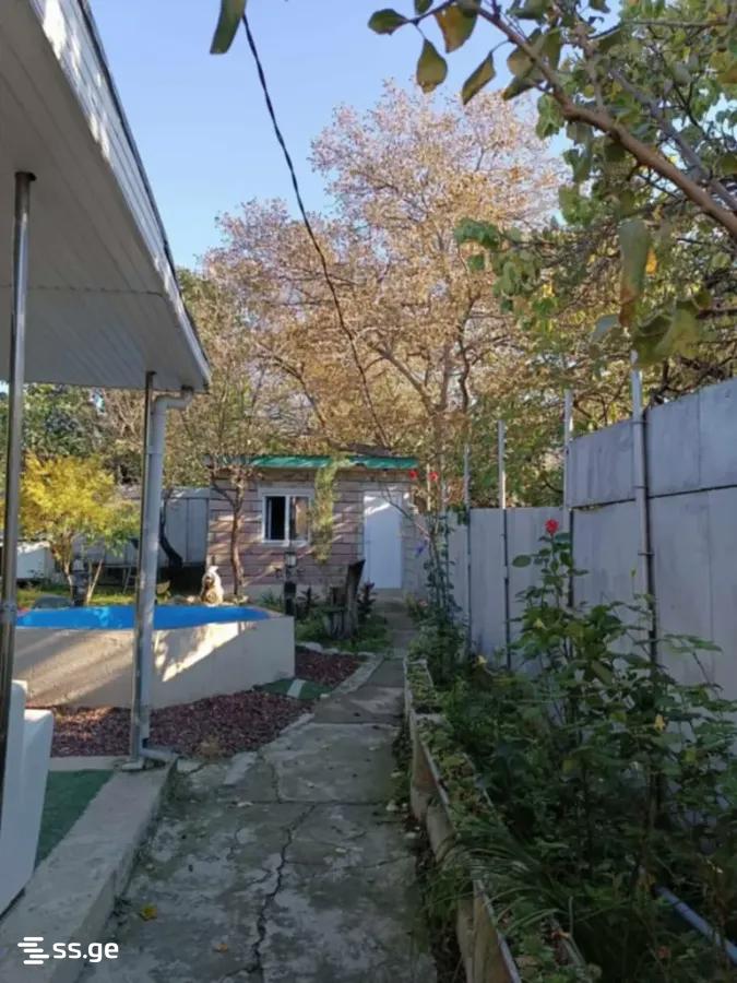 4 Room Private House For Sale view 3