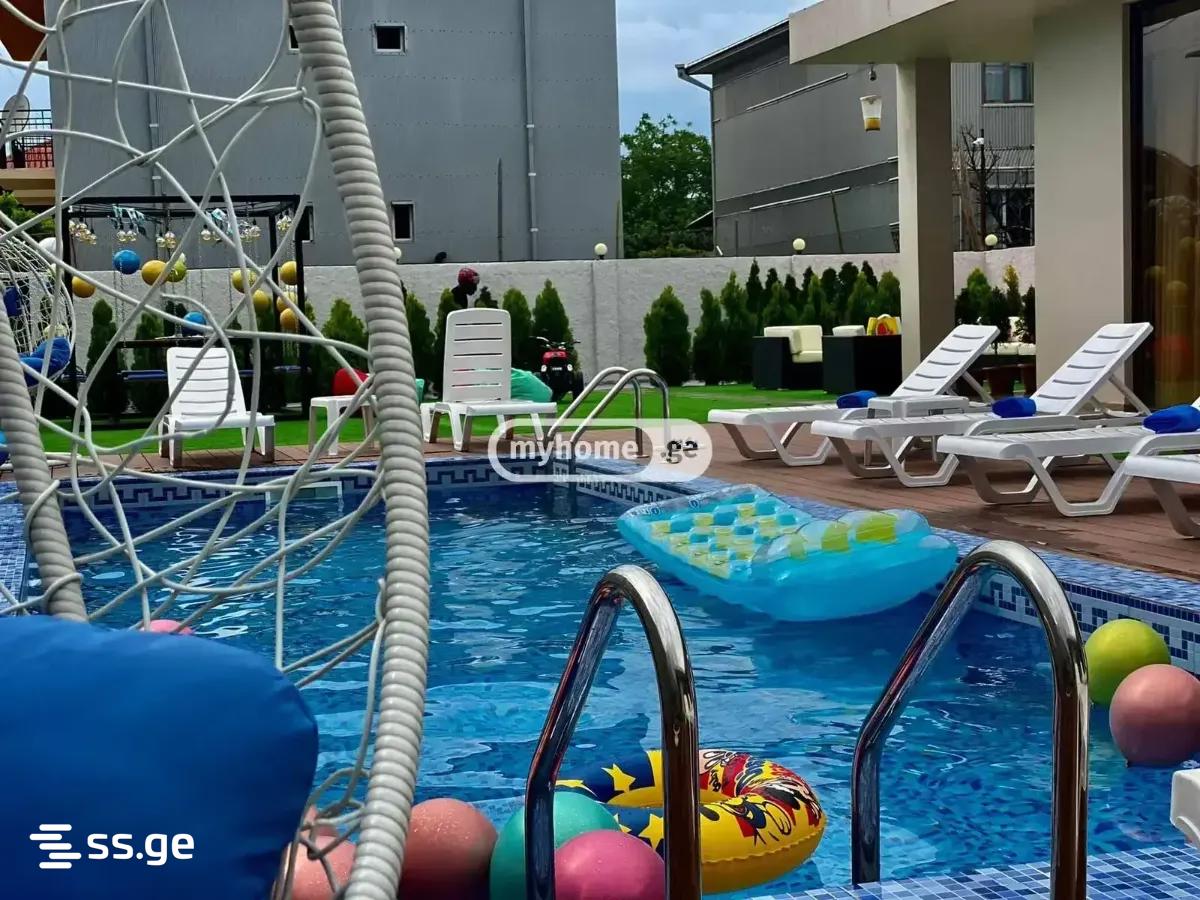 10 Room Private House Daily Rent. Batumi view 1