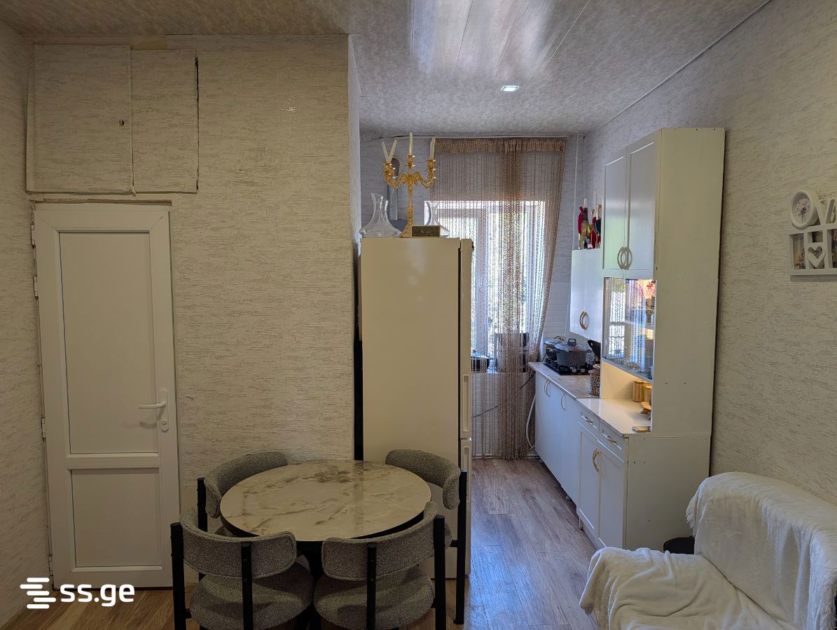 3 Room Flat For Sale view 12