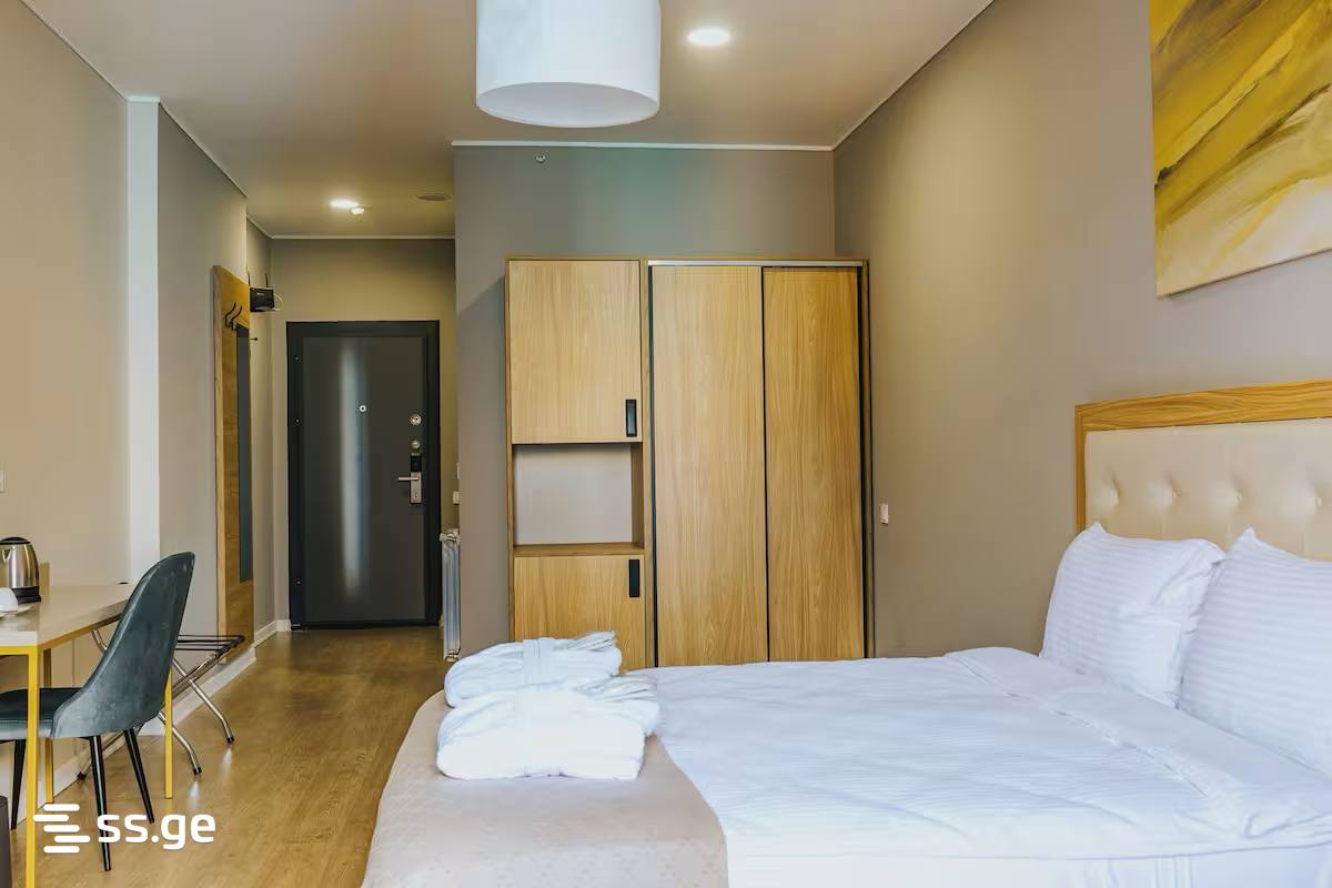 1 Room Hotel For Rent. Batumi view 2
