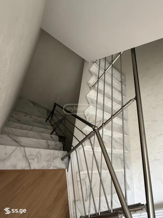 10 Room Private House For Rent. Varketili, 2 of 12