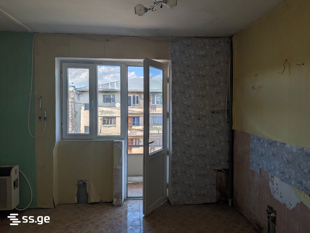 3 Room Flat For Sale, 4 of 4