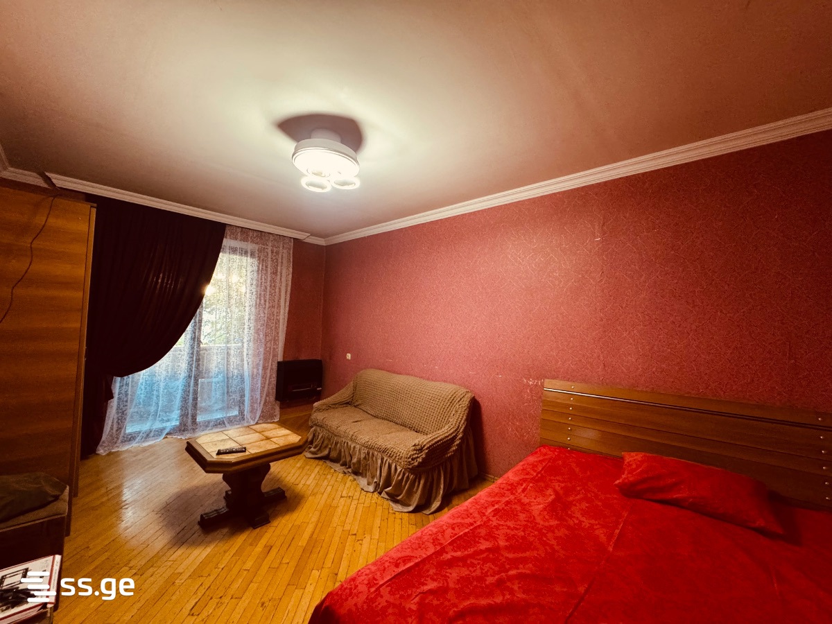 1 Room Flat For Rent. Gori view 2