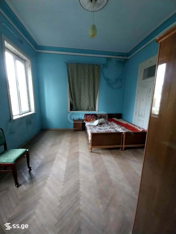 7 Room Private House For Sale, 1 of 4
