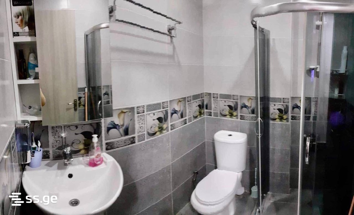 4-Room Apartment For Rent In Batumi, Petre Bagrationi St, 130 view 13