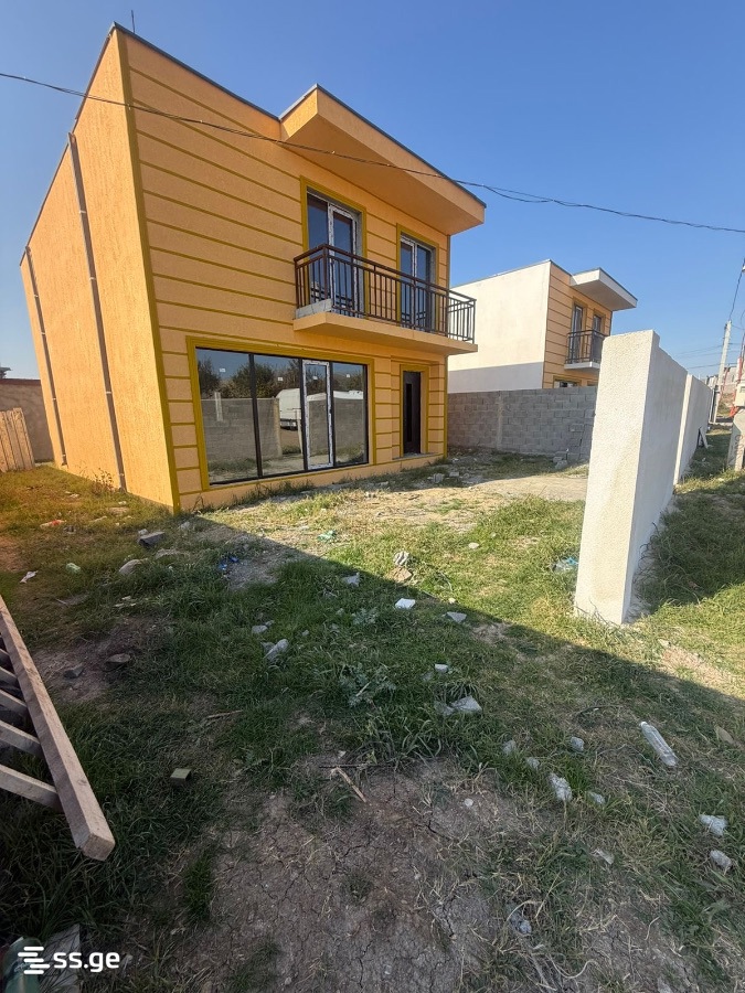 6 Room Private House For Sale, 1 of 4