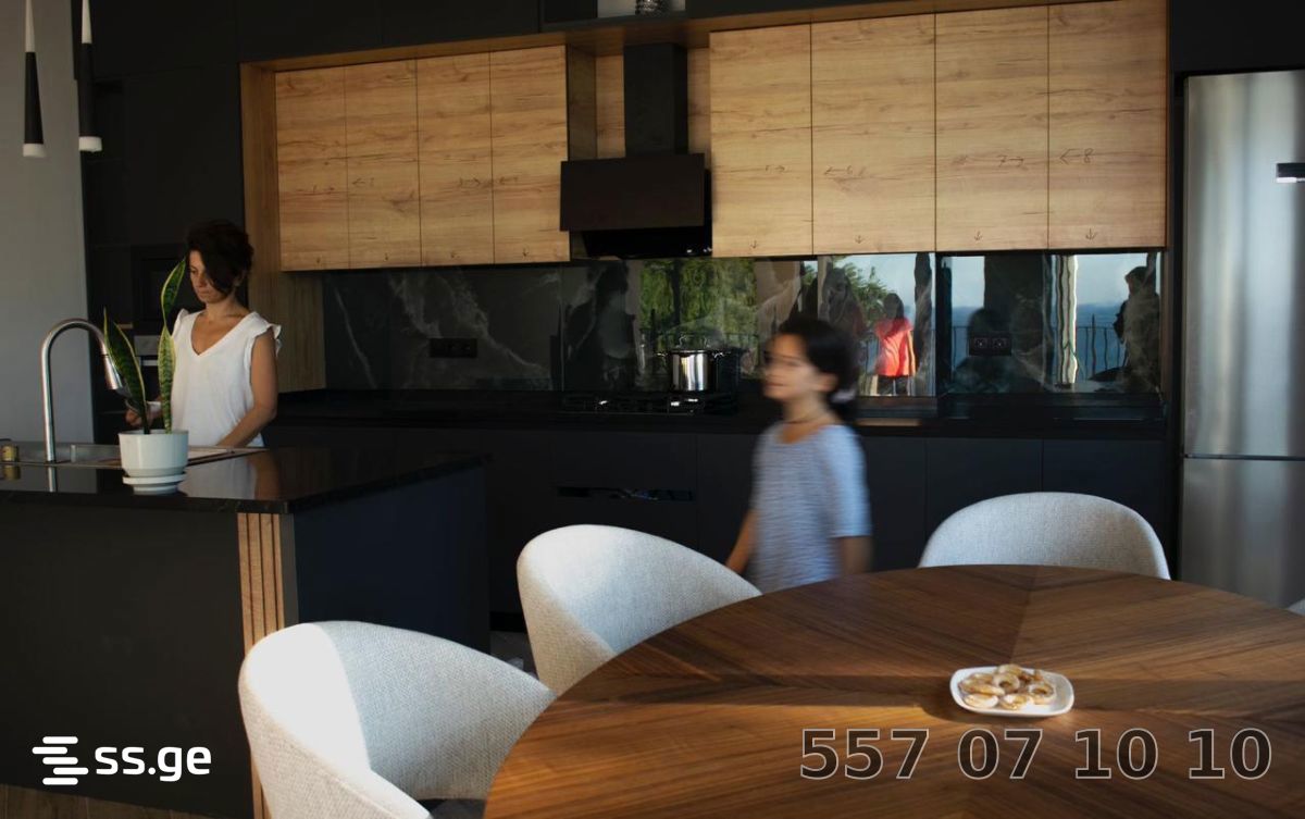 8 Room Private House Daily Rent. Makhindjauri view 10