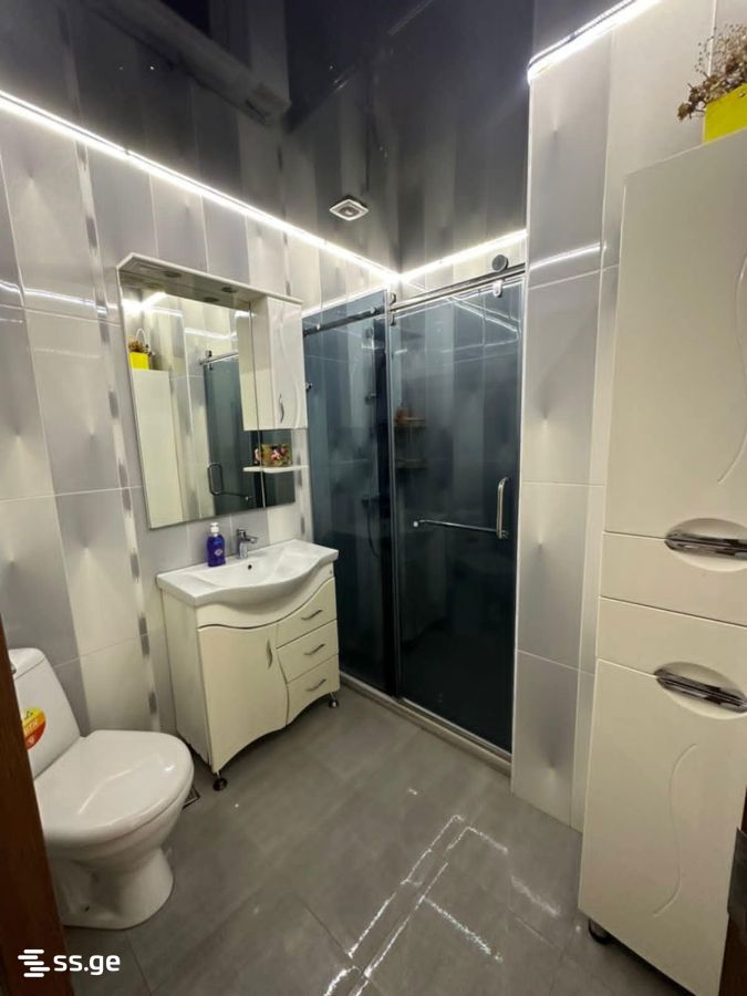 3 room Flat Daily rent. Batumi - Bild 6