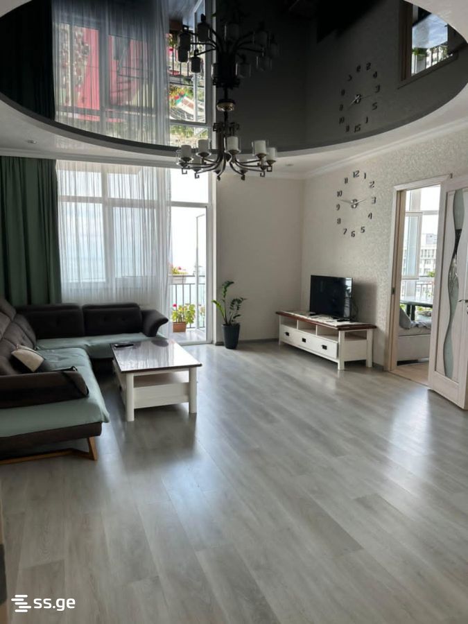 3 room Flat Daily rent. Batumi - Bild 2