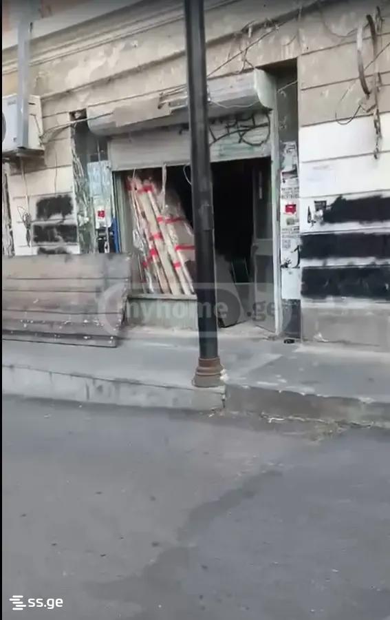Commercial Space For Sale. Sololaki, 2 of 4