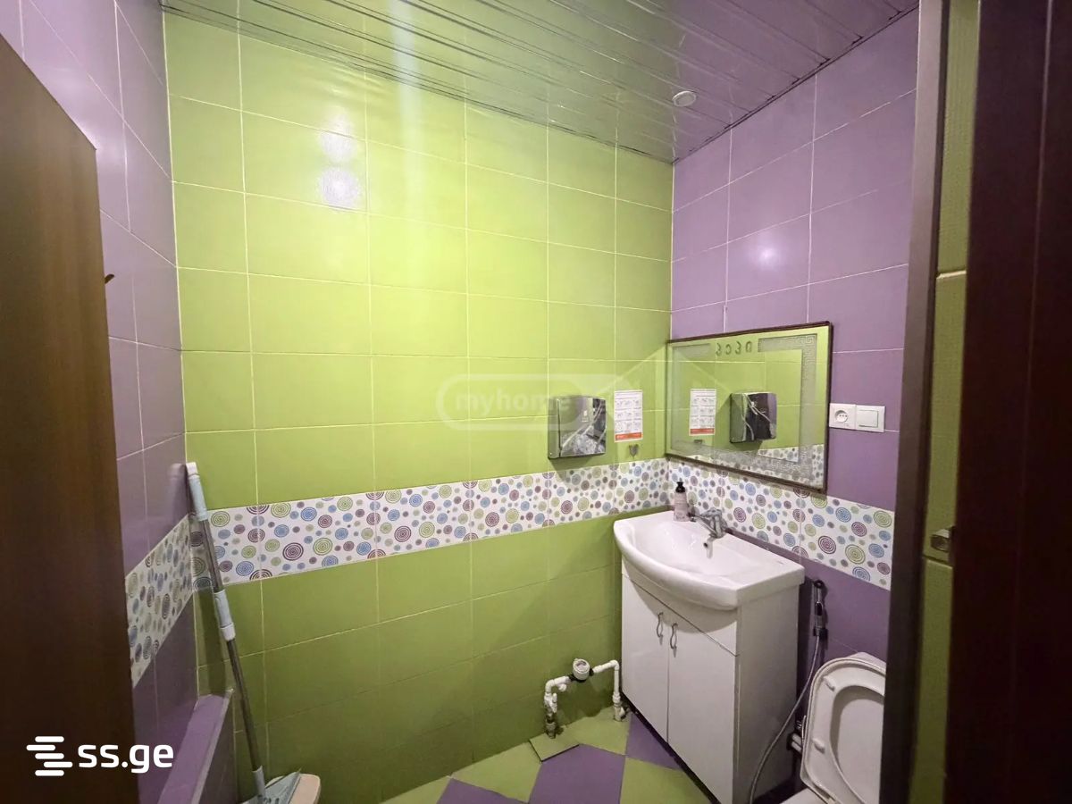 Commercial Space For Rent. Isani, 1 of 7