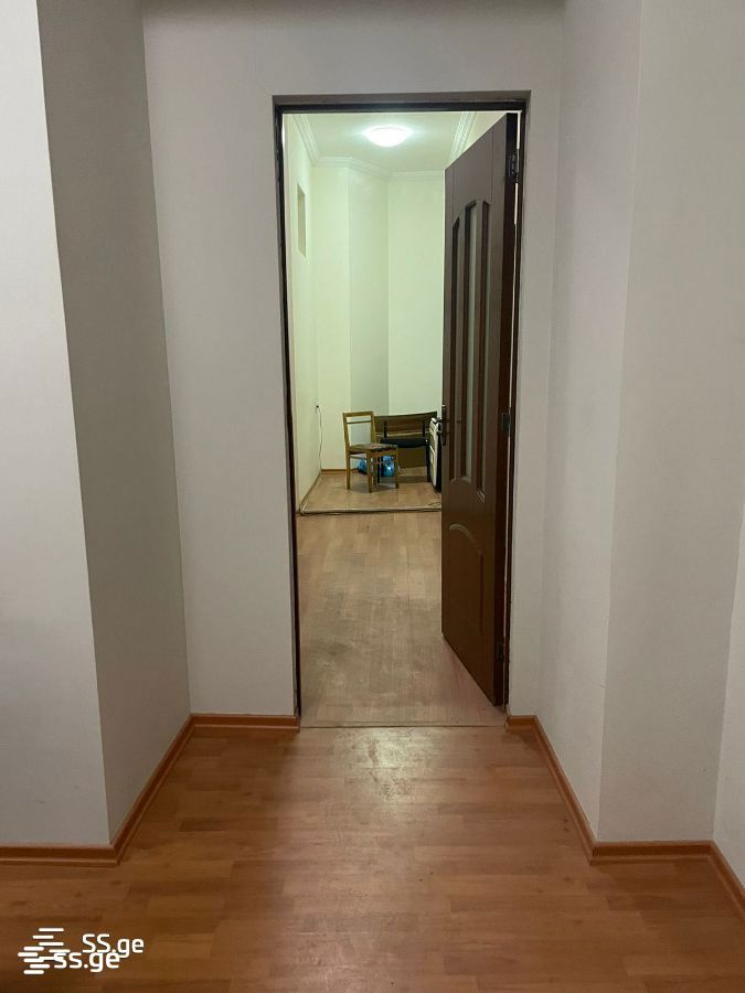 Commercial Space For Rent. Chugureti view 6