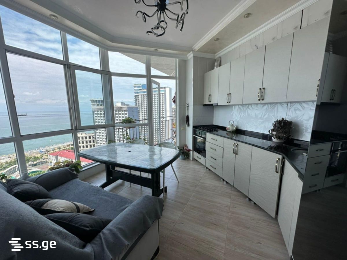 3 room Flat Daily rent. Batumi - Bild 5