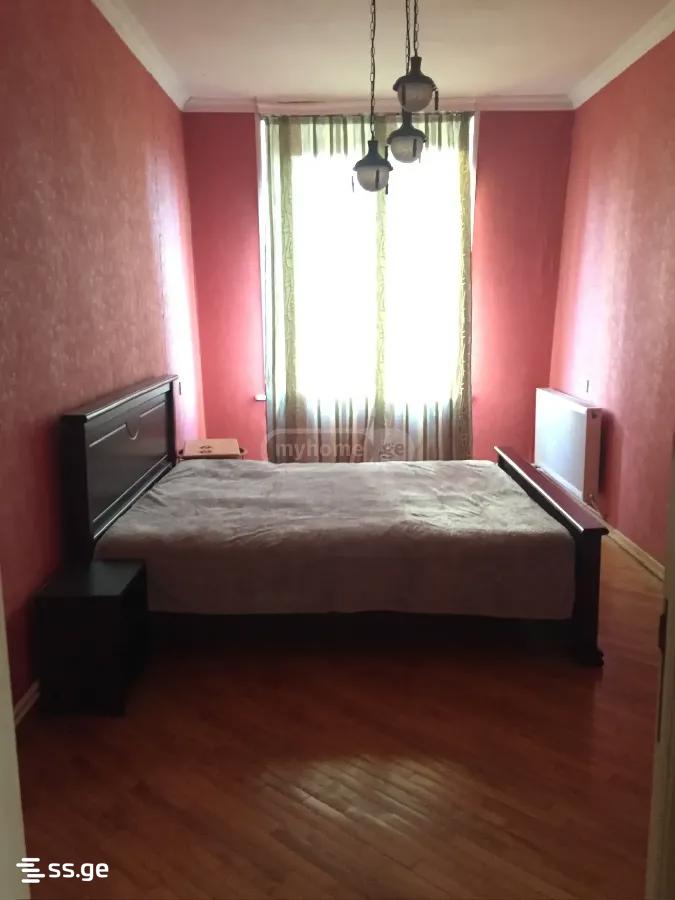 3 Room Flat For Rent. Chugureti view 1