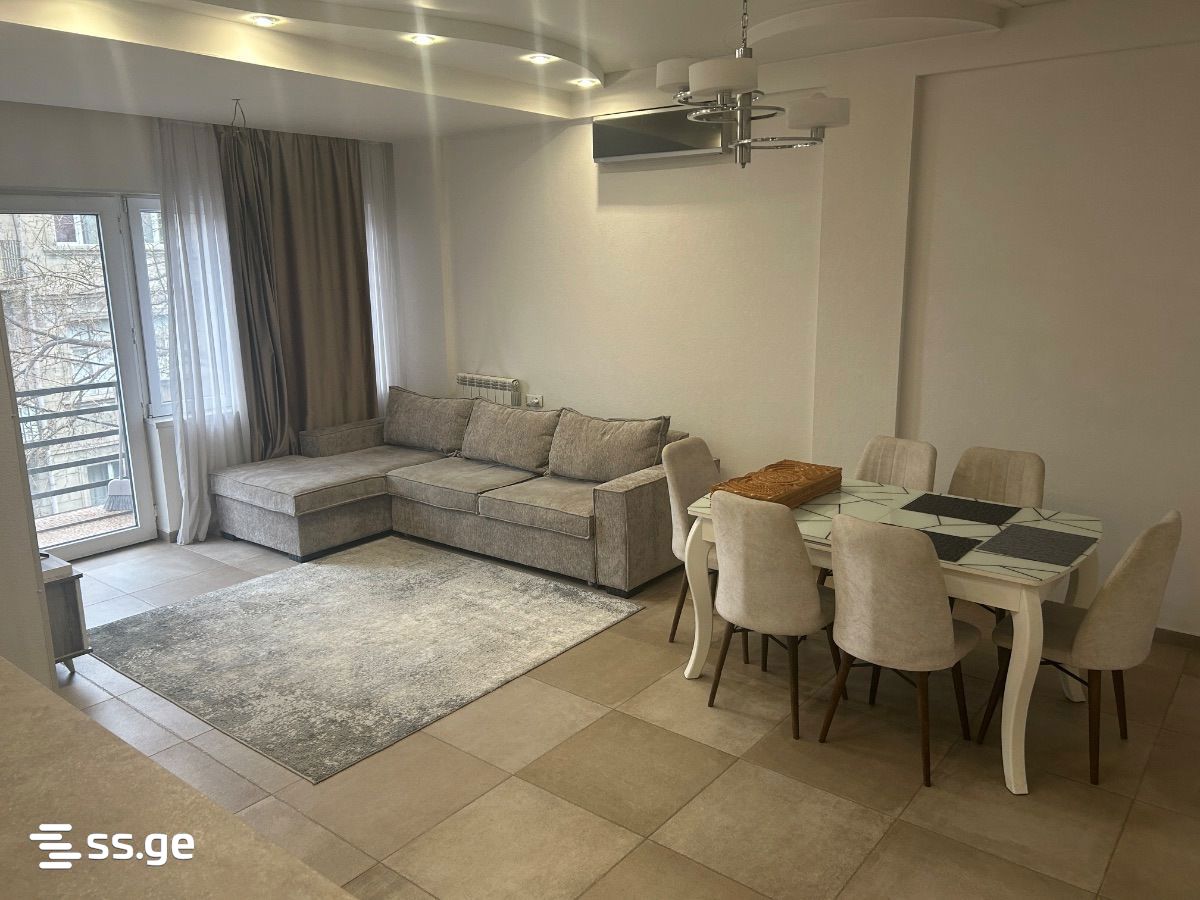 3 Room Flat For Sale, 2 of 4