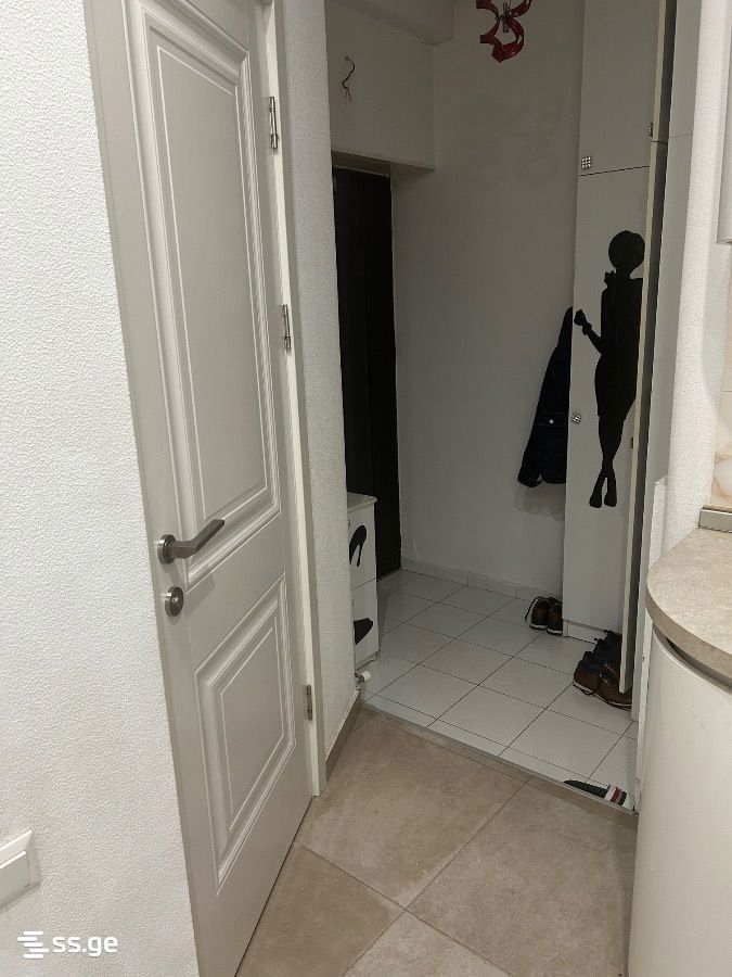 Продажа 3-комната Квартира view 2