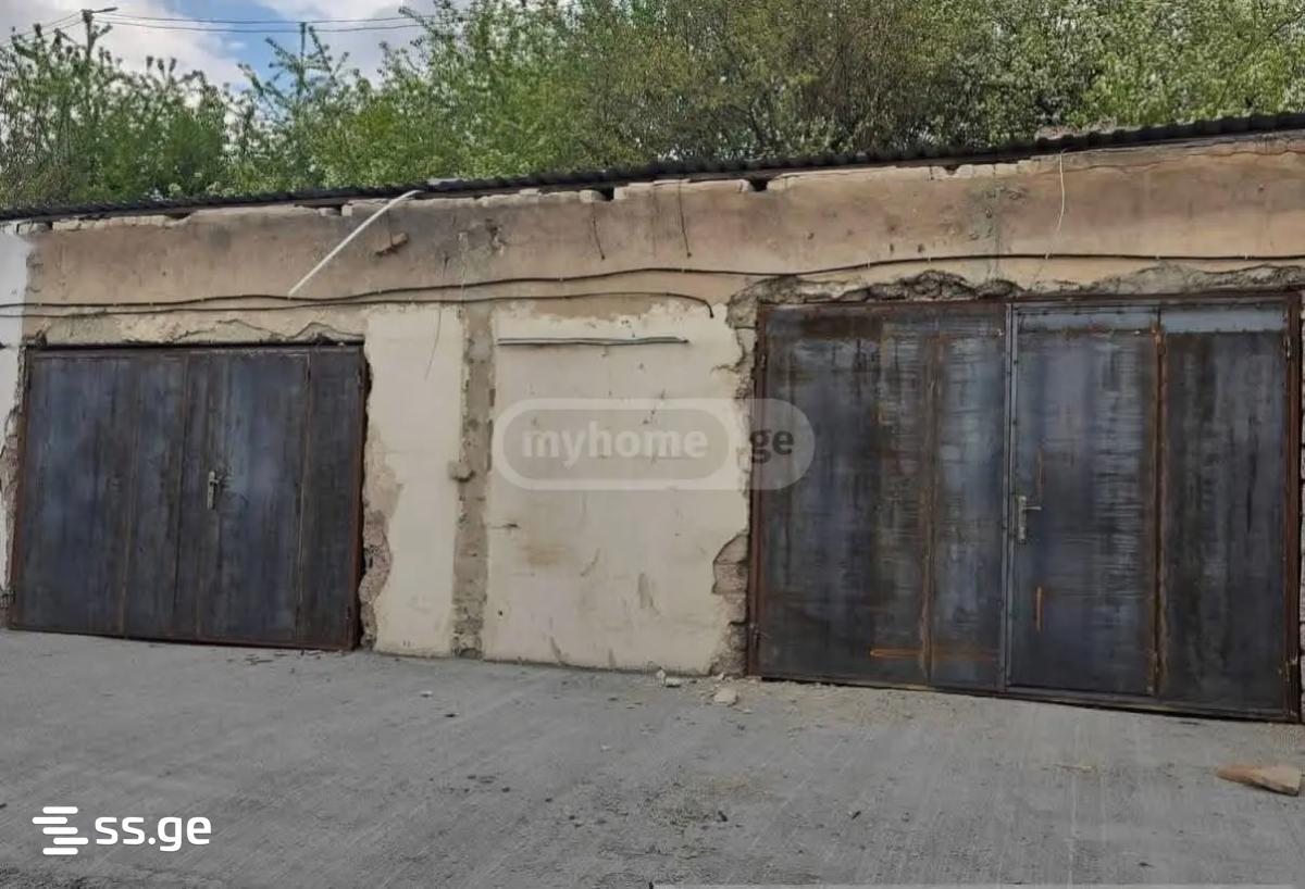 Store-Industrial Property For Rent. Gori view 1