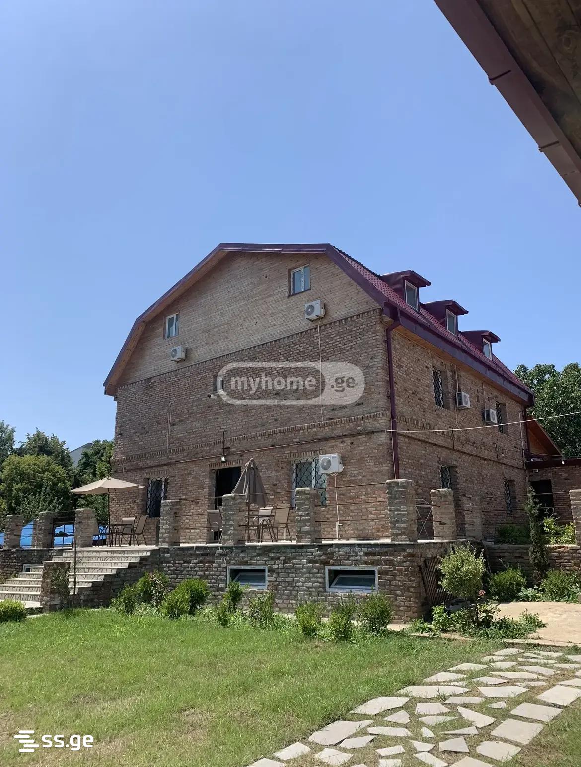10 Room Summer Cottage For Rent. Tabakhmela view 4