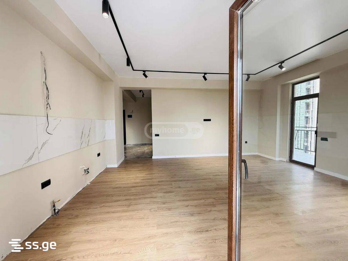 3 Room Flat For Sale, 3 of 4