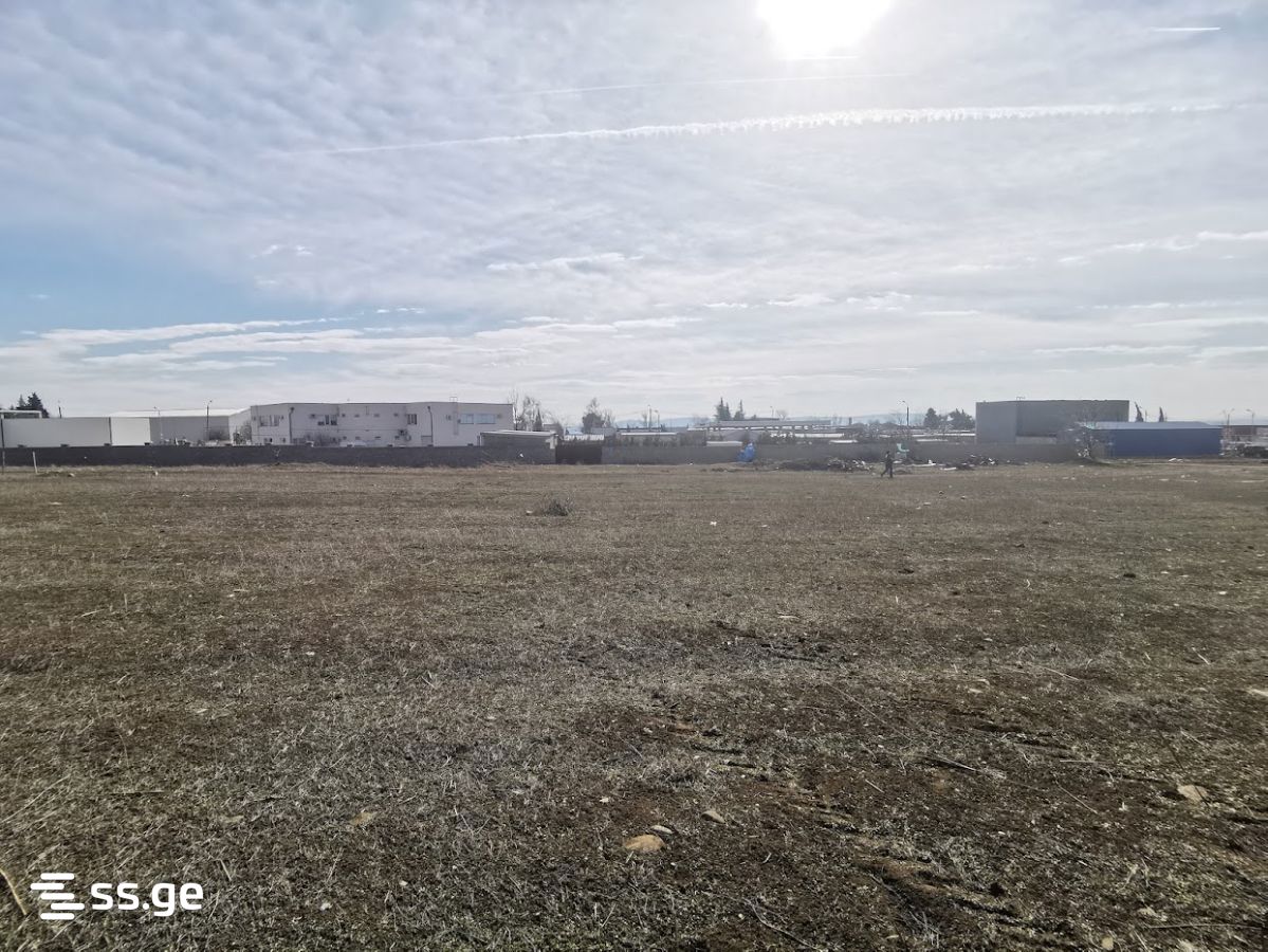 Land For Rent. Lilo view 2