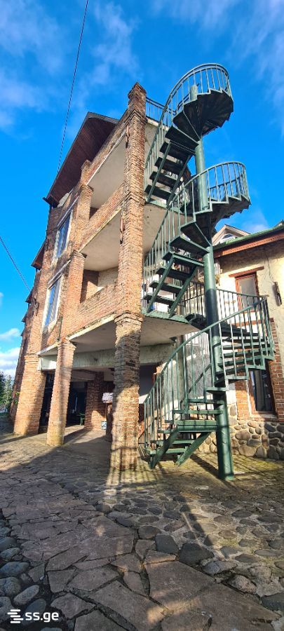 3 Room Flat Daily Rent. Ureki view 12