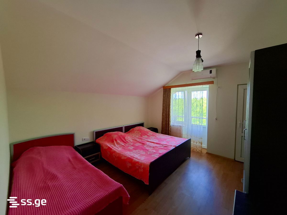 5 Room Private House Daily Rent. Ureki view 12