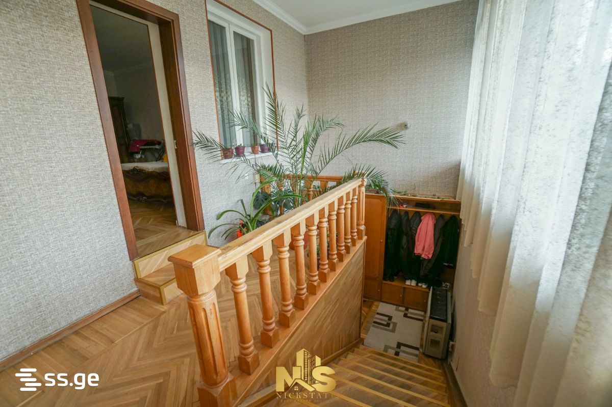 6 Room Private House For Sale view 7