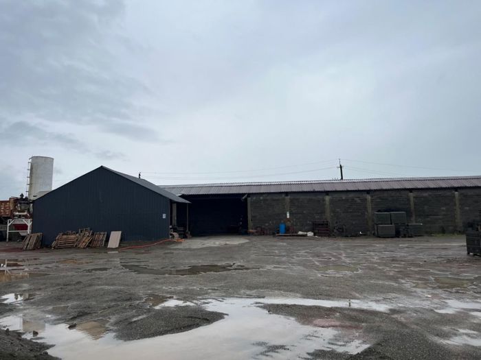Store-Industrial property For Sale. Kvitiri