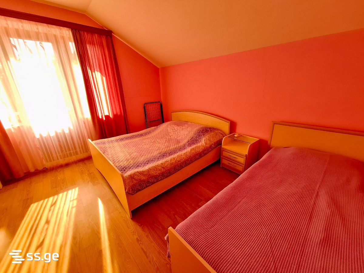 5 Room Private House Daily Rent. Ureki view 9