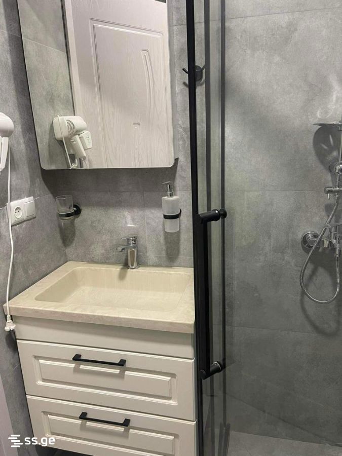 1 Room Flat Daily Rent. Gonio view 6