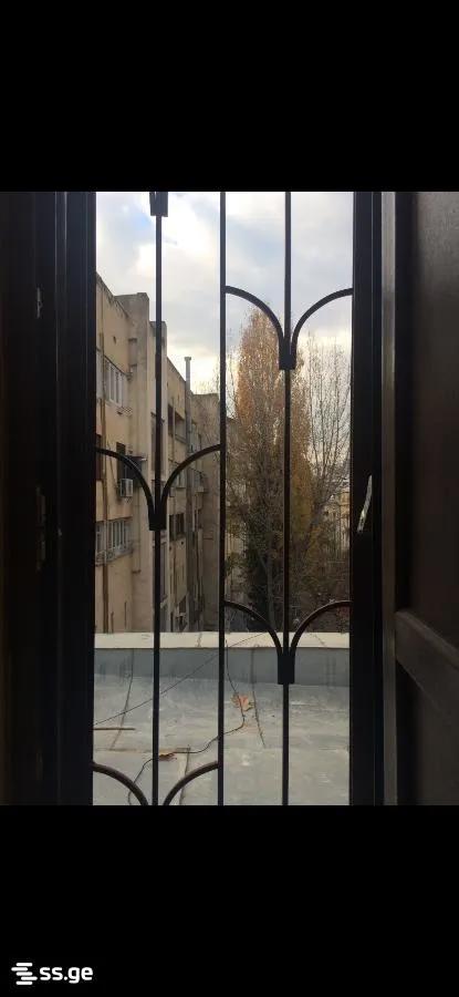5 room Flat For Sale. Vake - Widok 2
