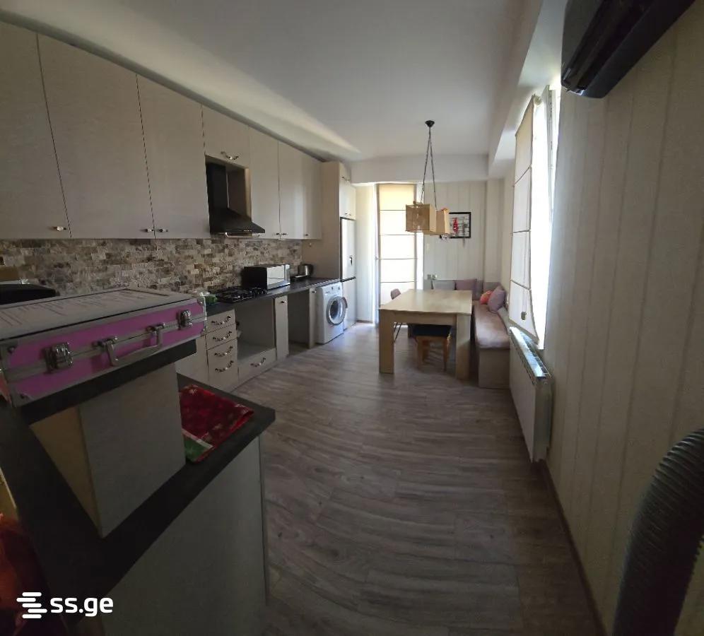 3 room Flat For Sale. Didi digomi - Widok 3