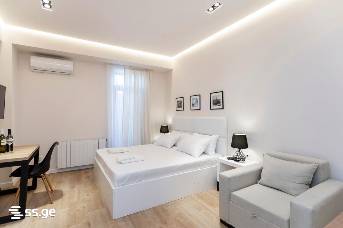 Shopping Property For Sale. Chugureti, 1 of 4