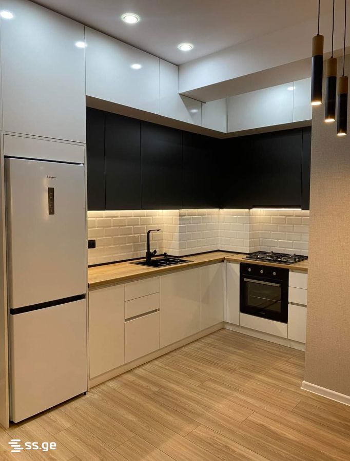 2 Room Flat Daily Rent. Mukhiani view 4