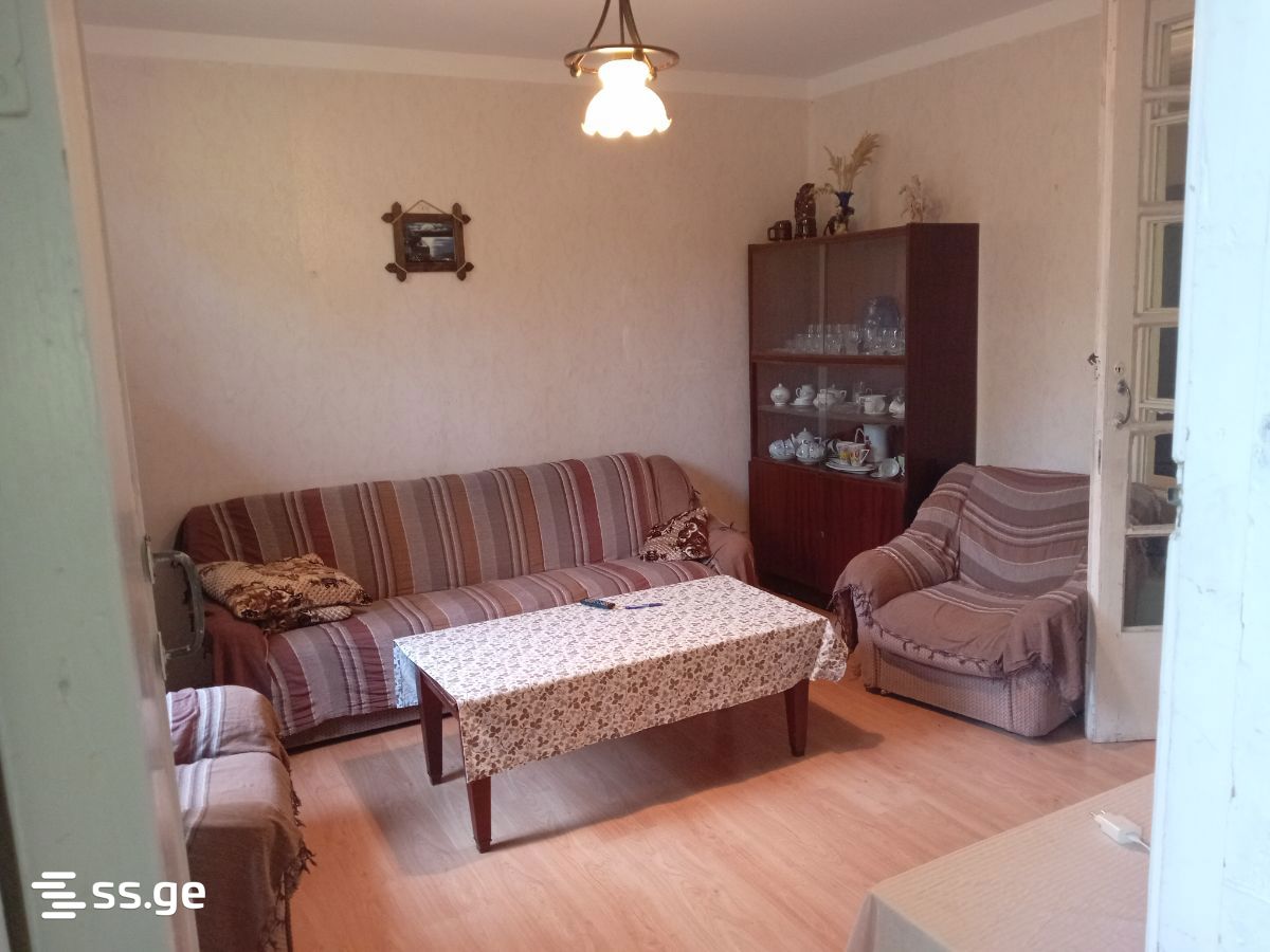 5 Room Summer Cottage For Rent. Tskneti, 1 of 4