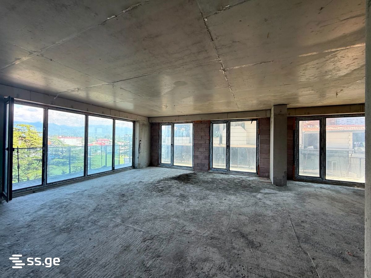 3 Room Flat For Sale, 2 of 4