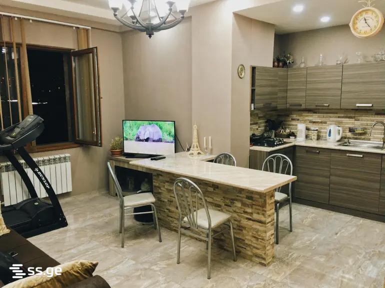 1 kambarių butas, 54 m²
