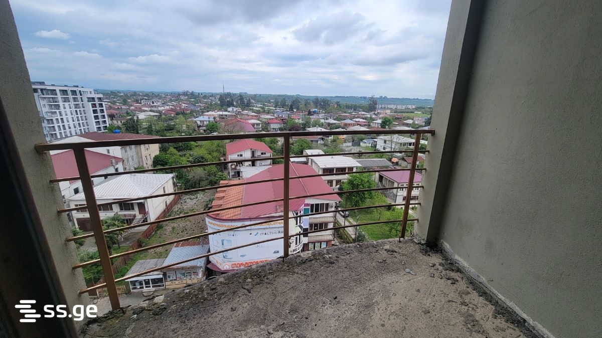 Продажа 4-комната Квартира view 8