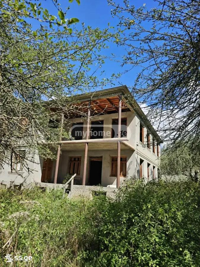 10 Room Private House For Sale view 5