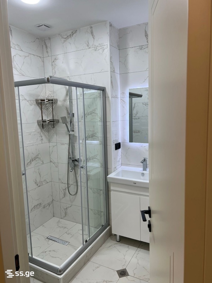 3 room Flat For Sale. Lisi lake - Mehr