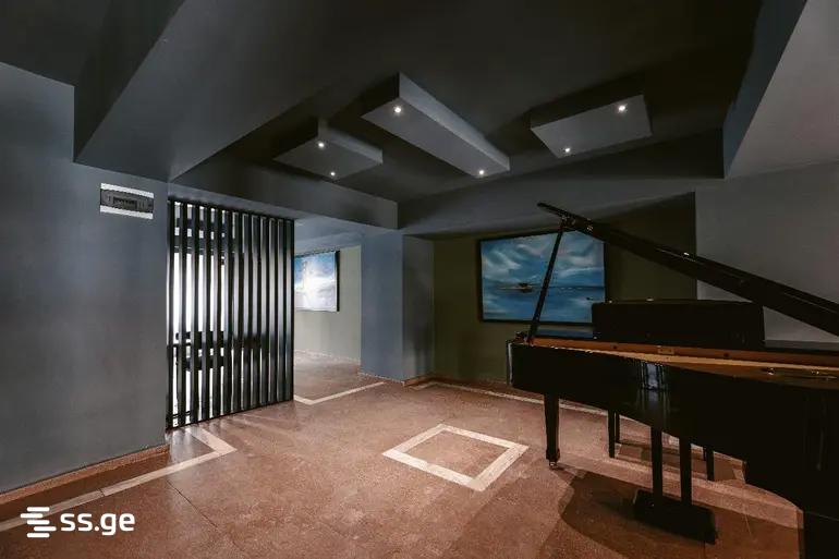 27 Room Hotel For Sale view 8