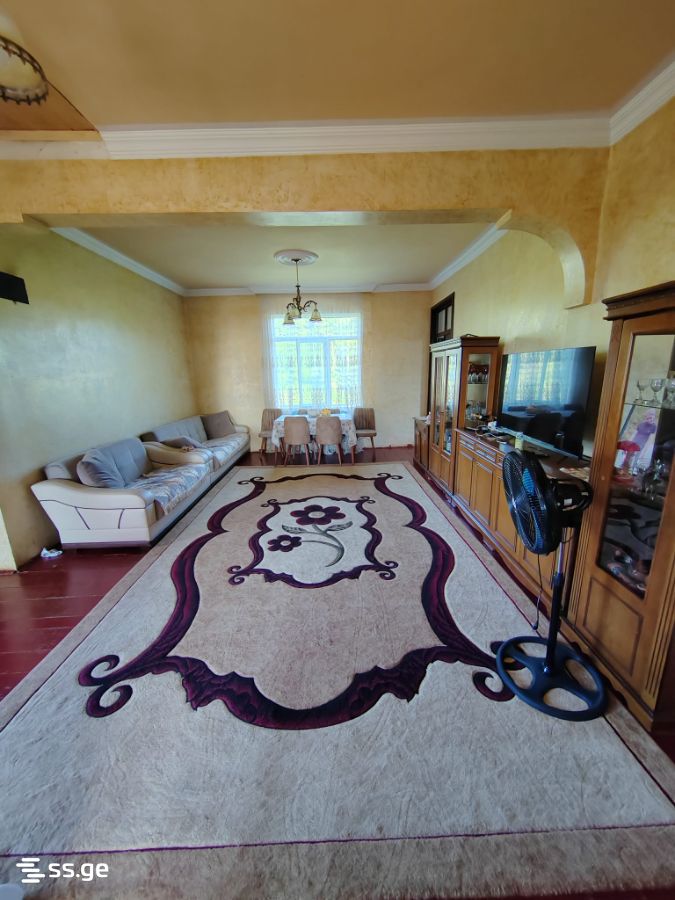 6 Room Private House For Sale view 4