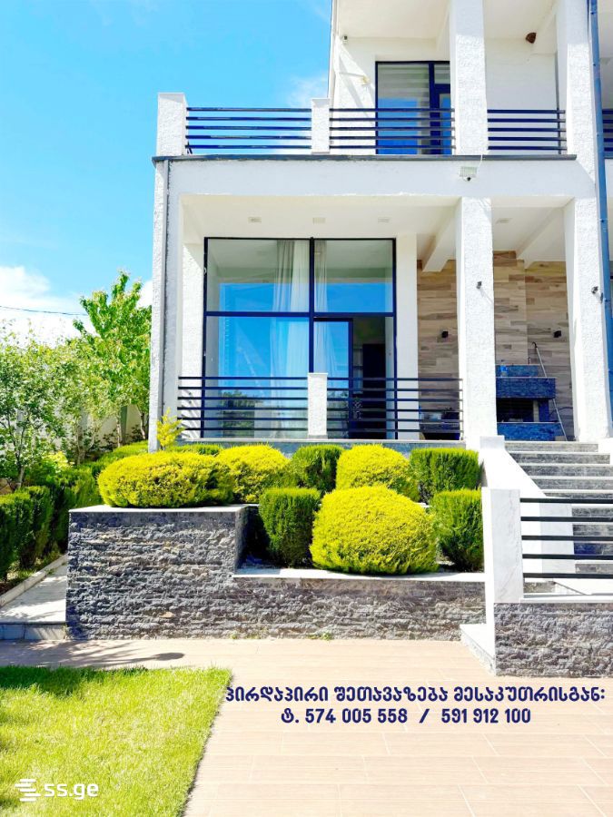 8 Room Summer Cottage For Sale view 2