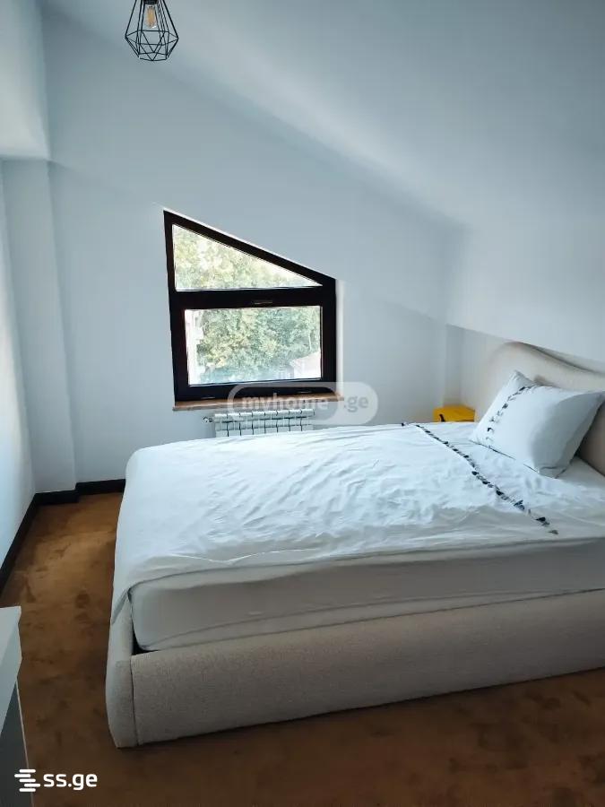 10 Room Private House For Sale view 13