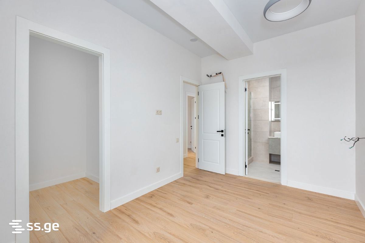 4 room Flat For Sale. Ortachala - Widok 2