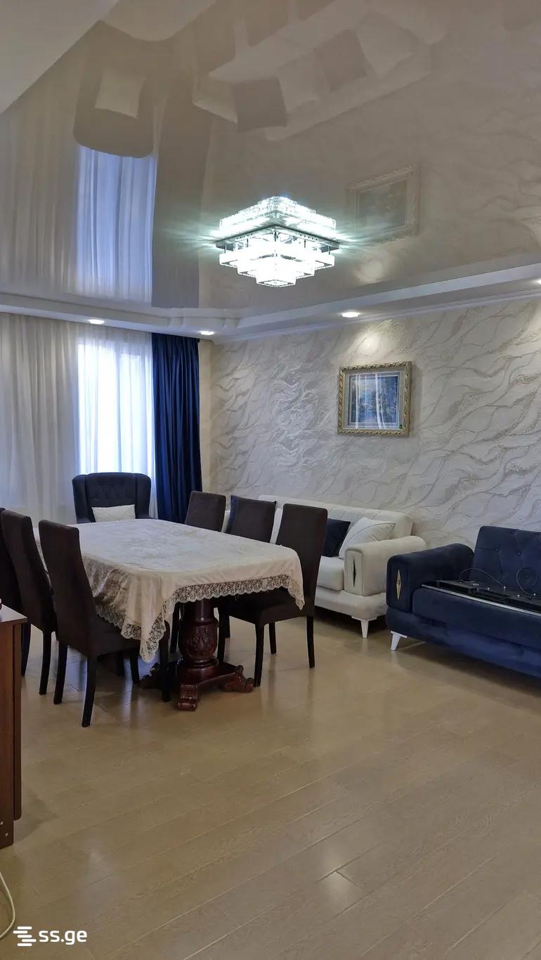 5 Room Summer Cottage For Rent. Mtatsminda view 4